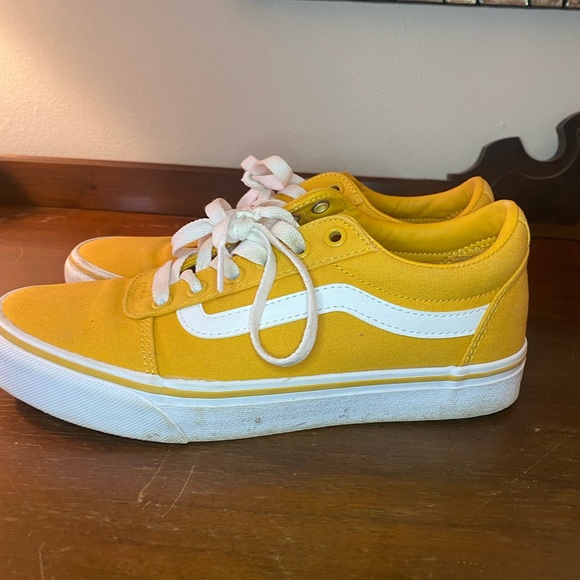 Yellow Vans - Picture 8 of 8